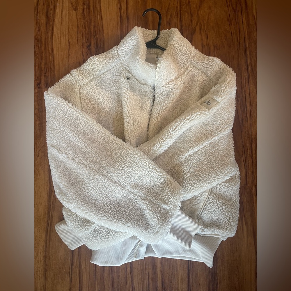 ALO Yoga Plush White Teddy Jacket